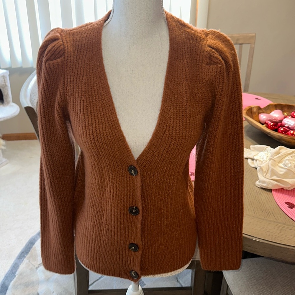 Vince Camuto rust cardigan size small